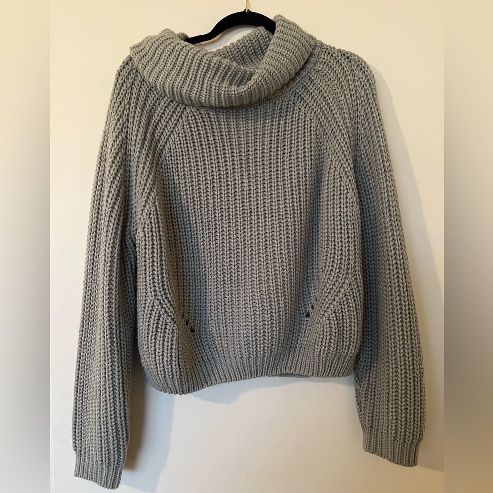 Cowl neck moon&madison sweater
